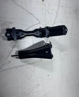 Battery bracket