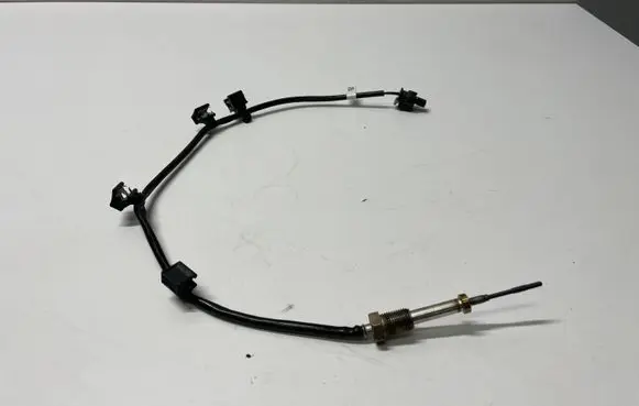 BMW 5 G30 G31 Exhaust gas temperature sensor 8589817