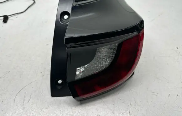Toyota Yaris XP210 Rear/tail lights V356010R