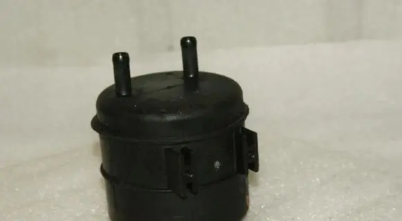 Brake fluid reservoir