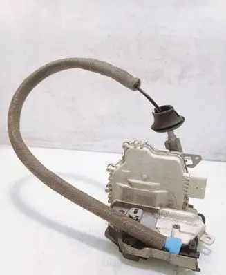 Audi A1 Front door lock 