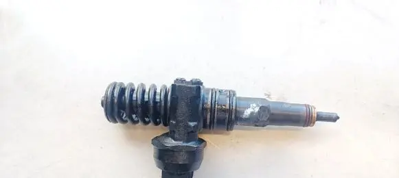 Skoda Octavia Mk2 (1Z) Fuel injector 038130073Ag 34529