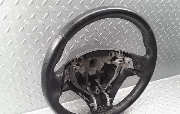 Nissan Pulsar Steering wheel 34154207 142424084 34178105B