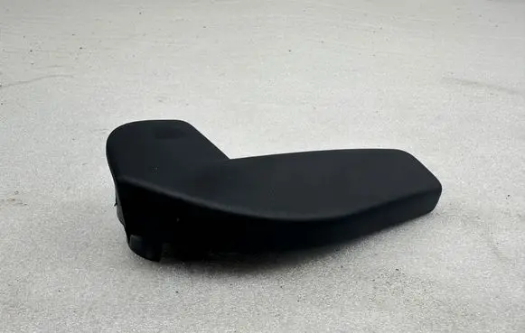 Skoda Octavia Mk3 (5E) Engine bonnet (hood) release handle 5E2823533