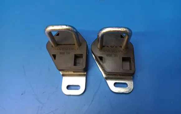 Mercedes-Benz C W203 Seat back rest lock catch A2039230074