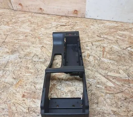 BMW 3 E46 Center console 8213680 51168213680 72758411