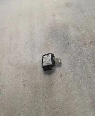 Mitsubishi Galant Alarm control unit/module MR301003 NL98010870