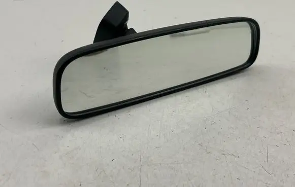 Mitsubishi Outlander Rear view mirror (interior) E4022197 E4012197