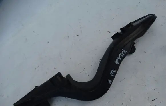 Ford Kuga I Intake resonator 7M5T9E635AD