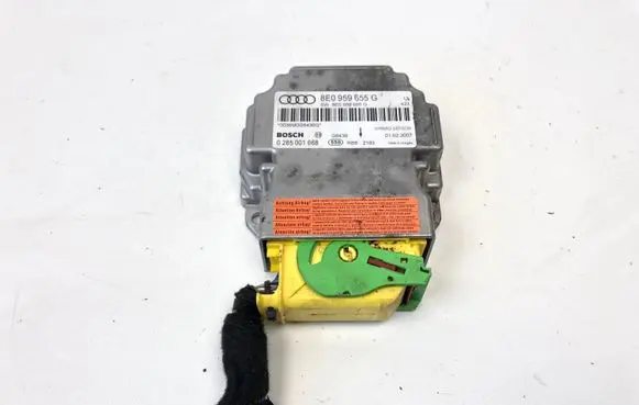 Audi A4 S4 B7 8E 8H Airbag control unit/module 0285001668 8E0959655G