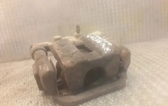 Nissan Murano Z50 Rear brake caliper