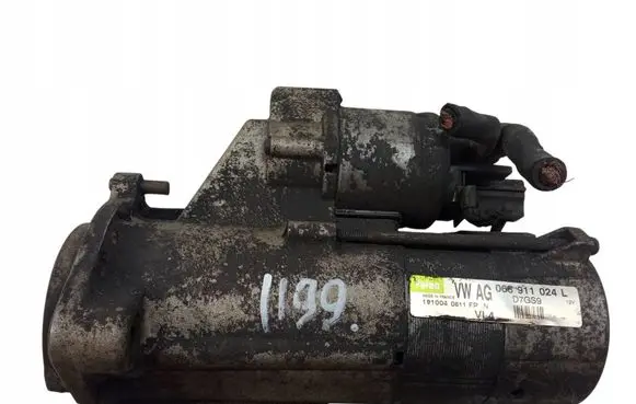 Volkswagen PASSAT B5.5 Starter motor 068911024L