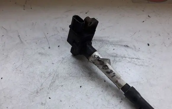 Mitsubishi Carisma High voltage ignition coil FK0138