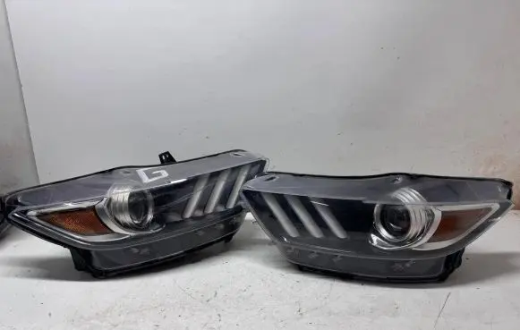 Ford Mustang VI Headlights/headlamps set FR3B13005C