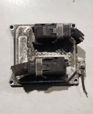 Opel Astra J Engine control unit/module 55568735