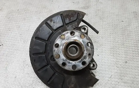Volkswagen PASSAT B6 Front wheel hub spindle knuckle