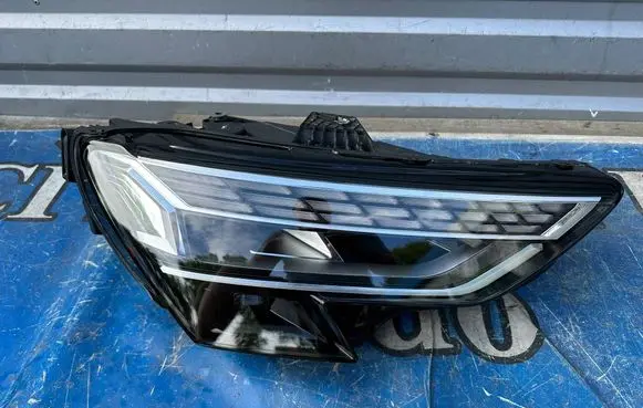 Audi A3 8Y Headlight/headlamp 8Y0941034D