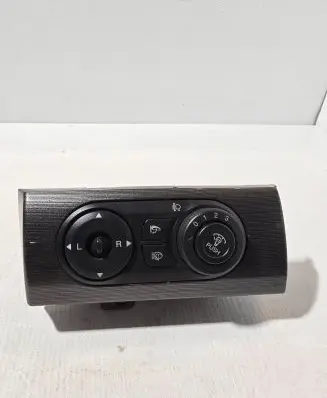 Chevrolet Captiva Wing mirror switch EQ7C09