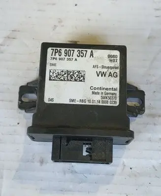 Volkswagen Touareg II Light module LCM 7P6907357A
