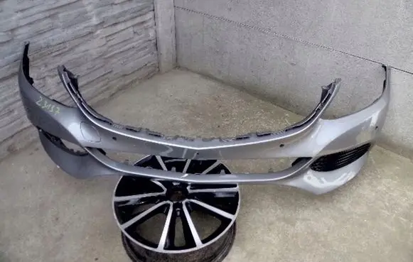 Mercedes-Benz C W205 Front bumper