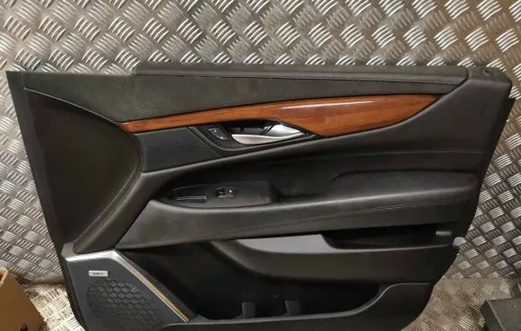 Cadillac Escalade IV Front door card panel trim 15109705