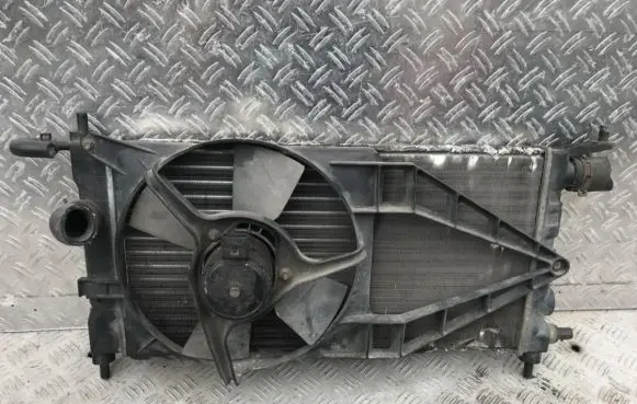 Opel Astra F Coolant radiator