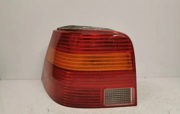 Volkswagen Golf IV Rear/tail lights 1J6945095R