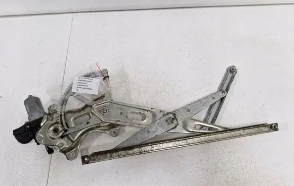 Toyota Prius (NHW20) Front door window regulator with motor