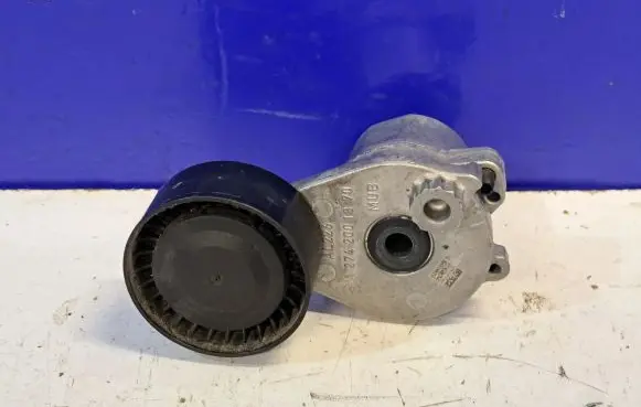 Mercedes-Benz C W205 Timing belt tensioner A2742001370