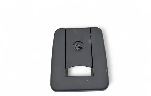 BMW i8 ISOFIX cover 7330172 12243010 51477330172