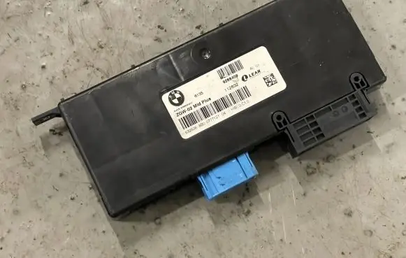 BMW 5 F10 F11 Gateway control module 9266409 112632