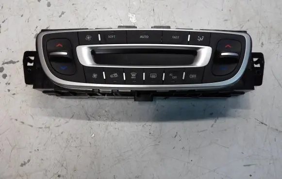 Renault Megane III Climate control unit 275100007R T1001936V 09113022080