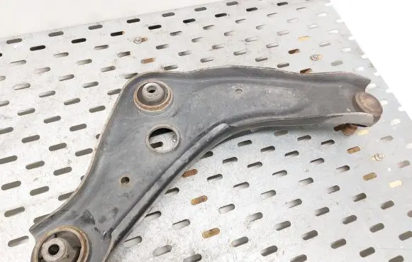 Renault Kadjar Front lower control arm/wishbone