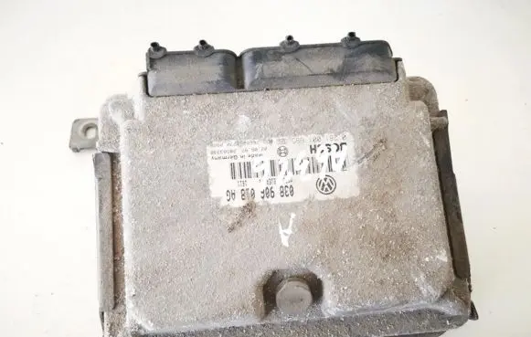 Skoda Octavia Mk1 (1U) Engine control unit/module 038906018ac 0281001695