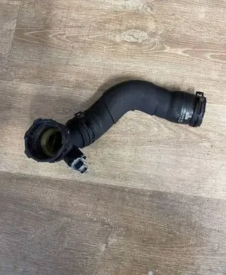 Jaguar F-Type Engine coolant pipe/hose 8W83-8286-AG
