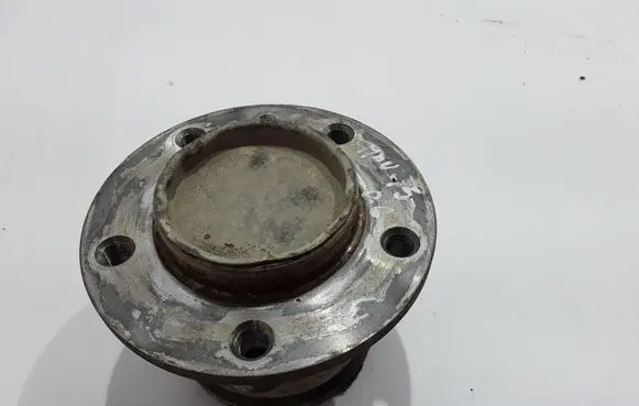Opel Movano B Rear wheel hub 432100013R