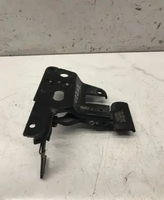 Audi A6 S6 C6 4F Engine bonnet/hood lock/latch loop/hook 4F0823480A