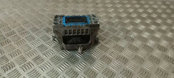 Volkswagen PASSAT B6 Engine mount bracket 1K0199262