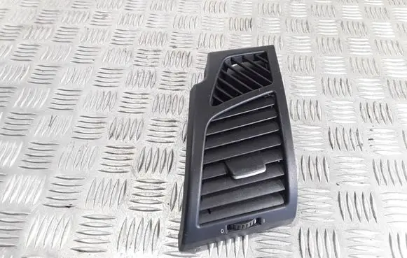 BMW 1 E81 E87 Dashboard side air vent grill/cover trim 705918712