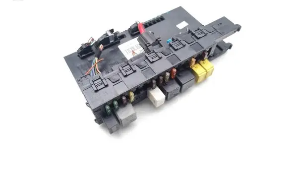 Mercedes-Benz C W203 Fuse module 2035453401 5DK00848615