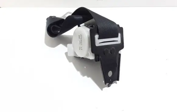 Mazda 3 II Rear seatbelt C7021G0634