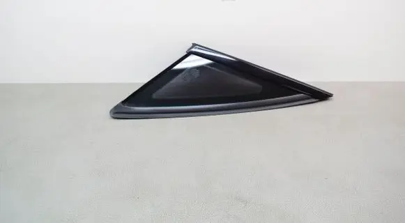 Audi A8 S8 D4 4H Rear side window 4H0845299
