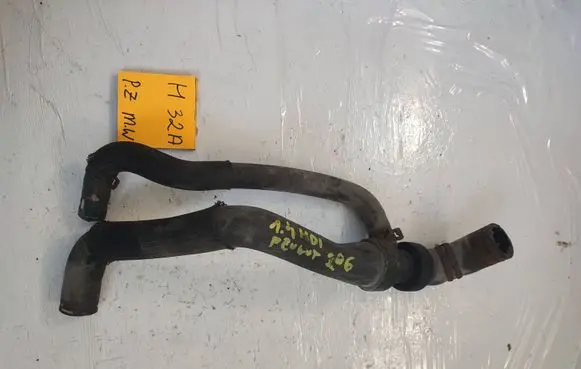Peugeot 206 Engine coolant pipe/hose 8974461