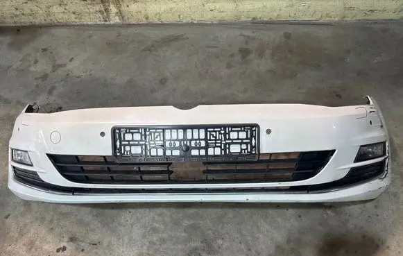Volkswagen Golf VII Front bumper 5G0807221