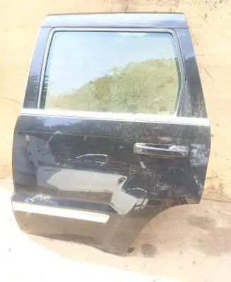 Jeep Grand Cherokee (WK) Rear door