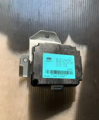 Hyundai Santa Fe Other control units/modules 953002W200 3G18J21000