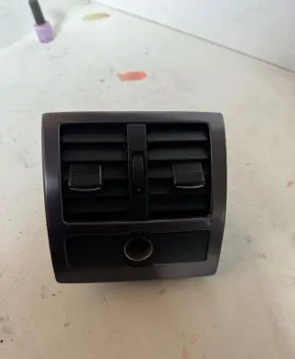 Audi A6 S6 C5 4B Dash center air vent grill 4B0819203