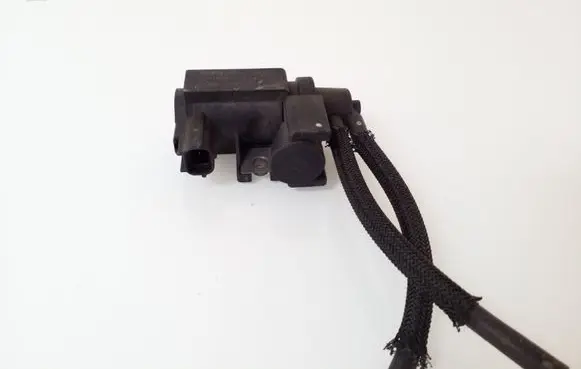 Toyota Corolla Verso E121 Turbo solenoid valve 061139 258190R011 70051308