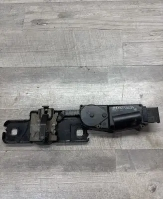 Volkswagen Transporter - Caravelle T5 Tailgate/trunk/boot lift motor 4H0827383A