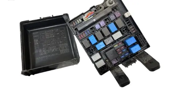 Hyundai ix35 Fuse box set 919502S010